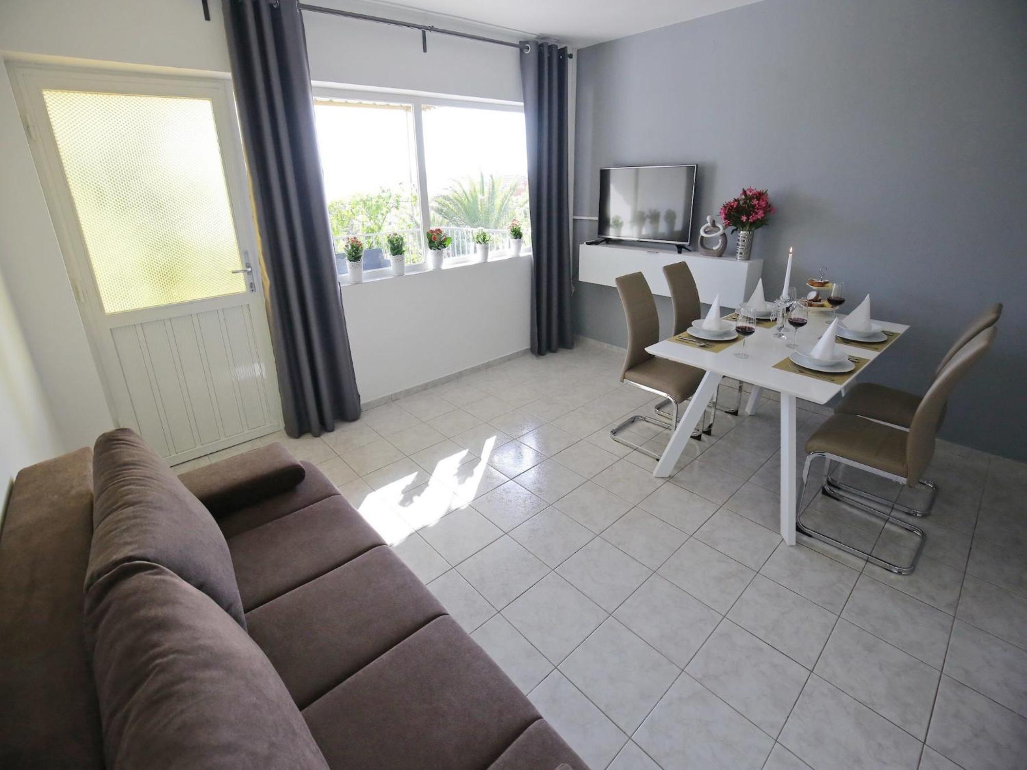 Scenic Holiday Home In Bibinje Near Sea Exteriör bild