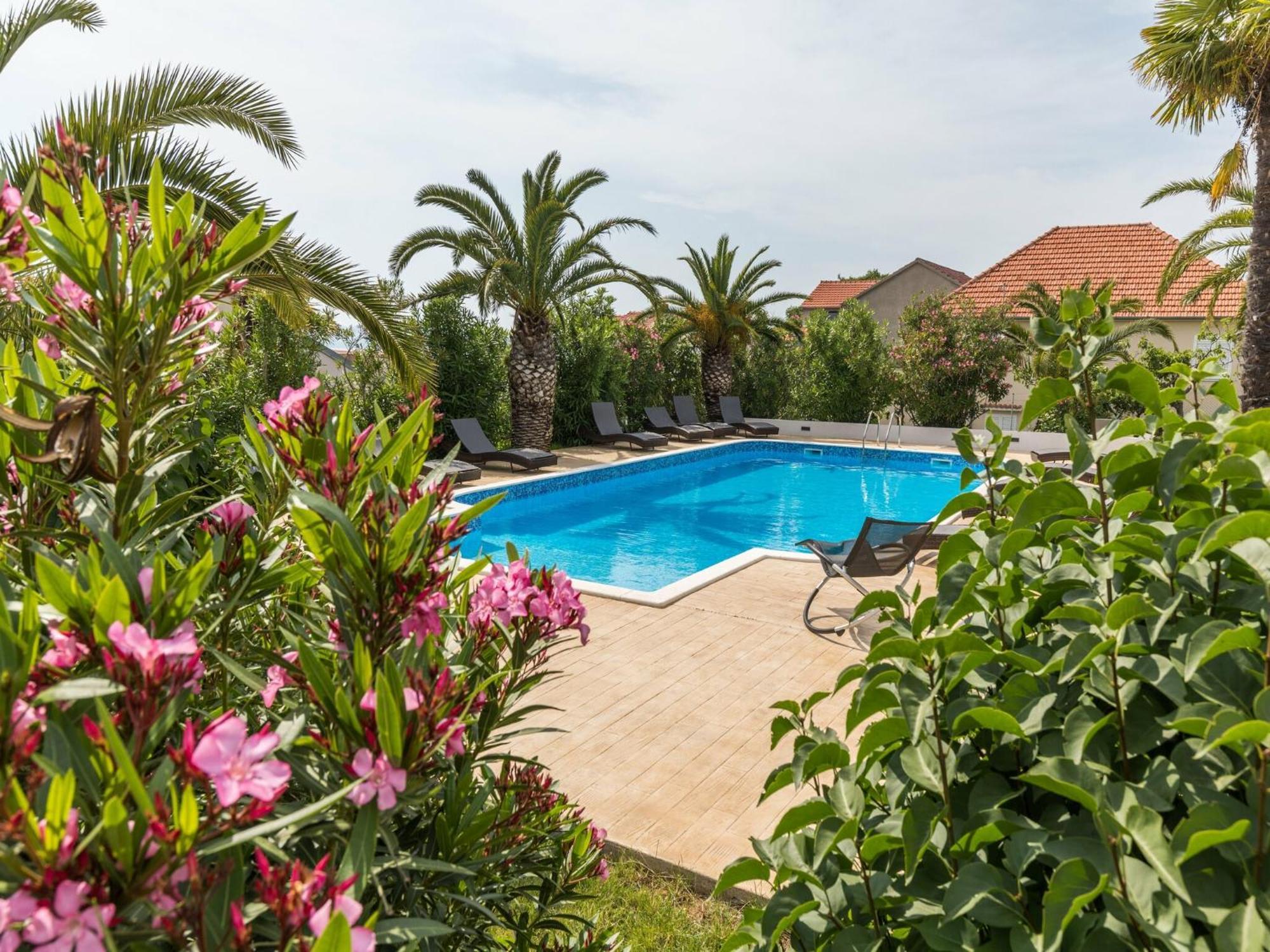 Scenic Holiday Home In Bibinje Near Sea Exteriör bild