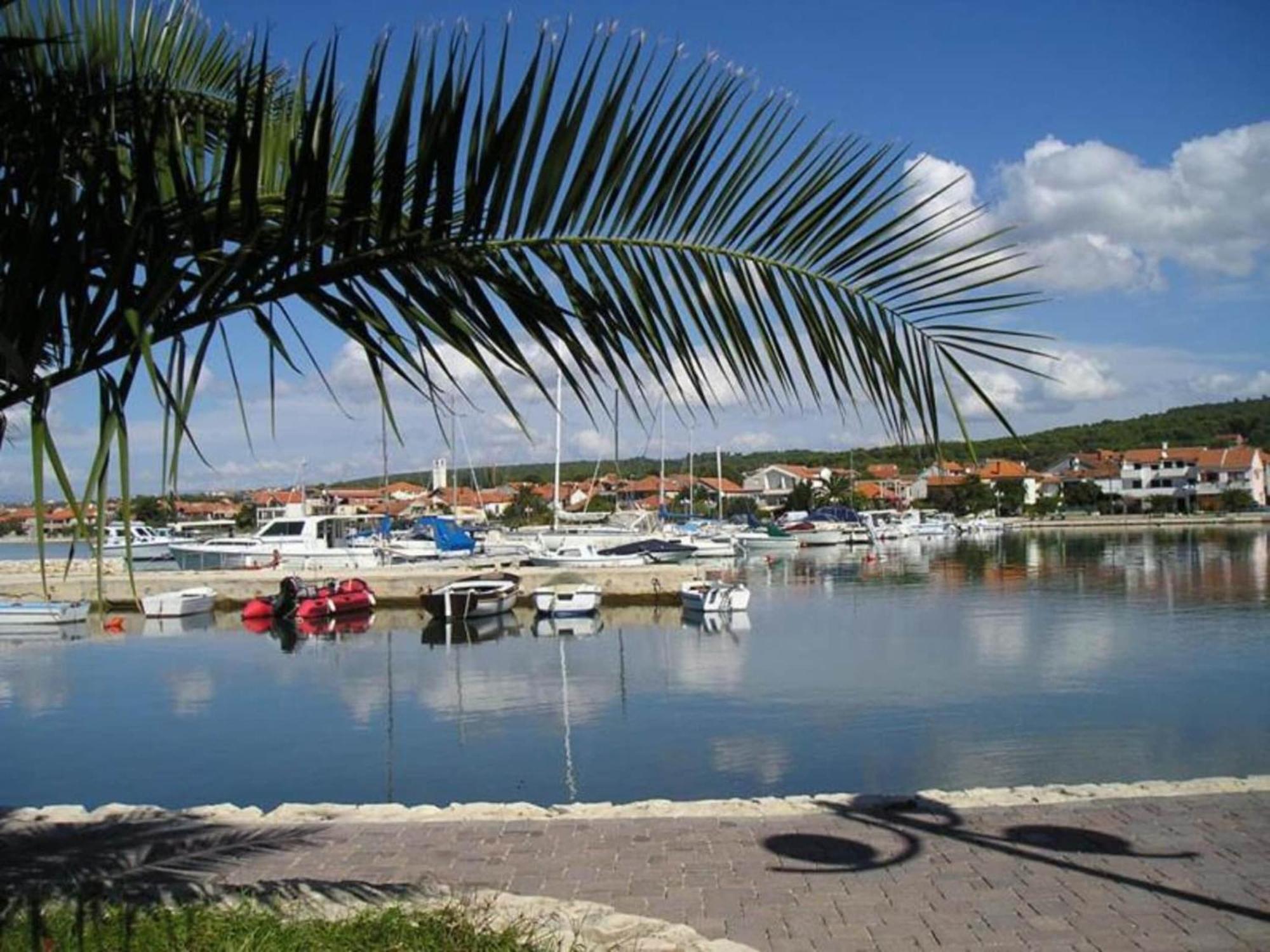 Scenic Holiday Home In Bibinje Near Sea Exteriör bild