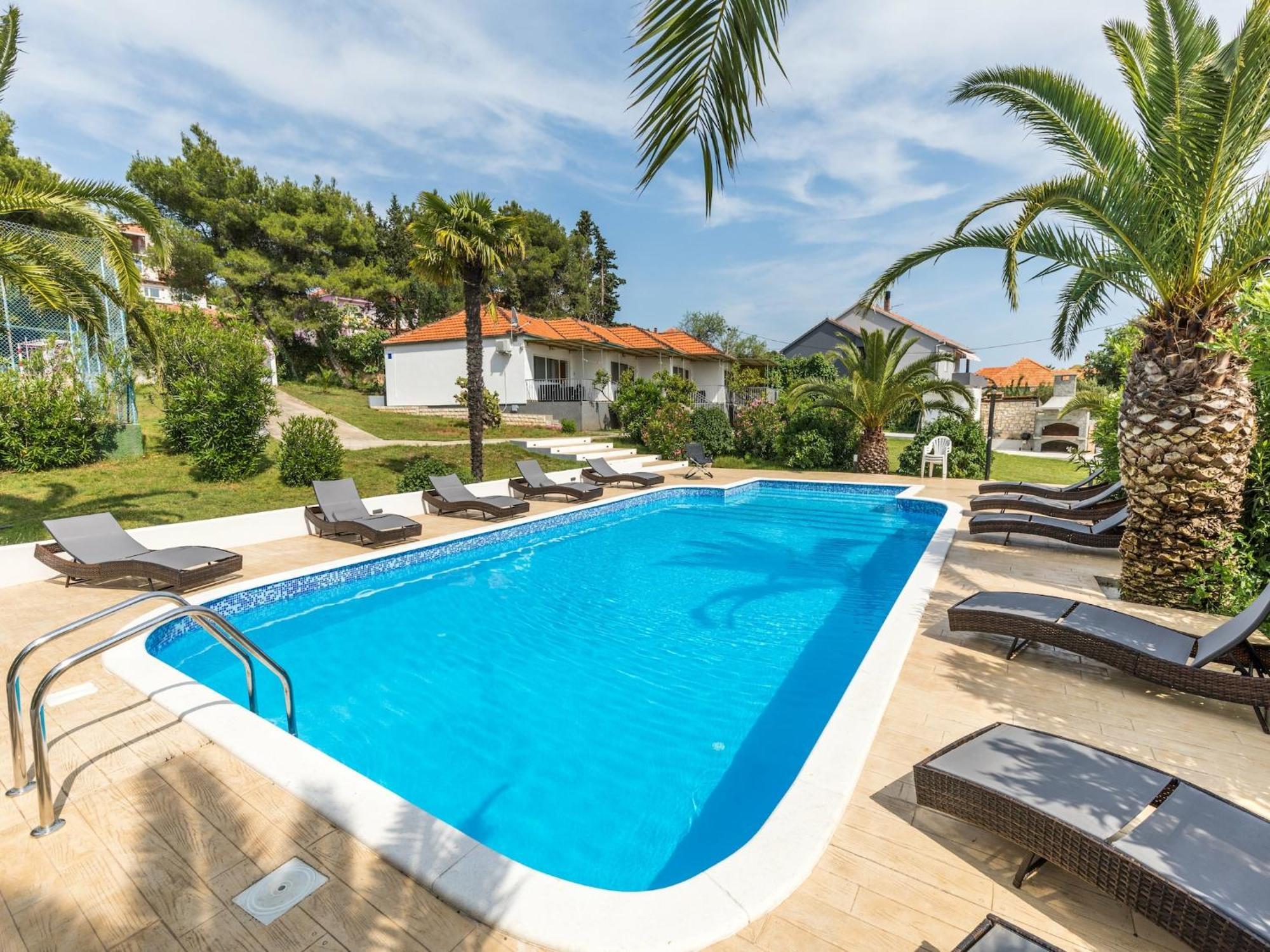 Scenic Holiday Home In Bibinje Near Sea Exteriör bild