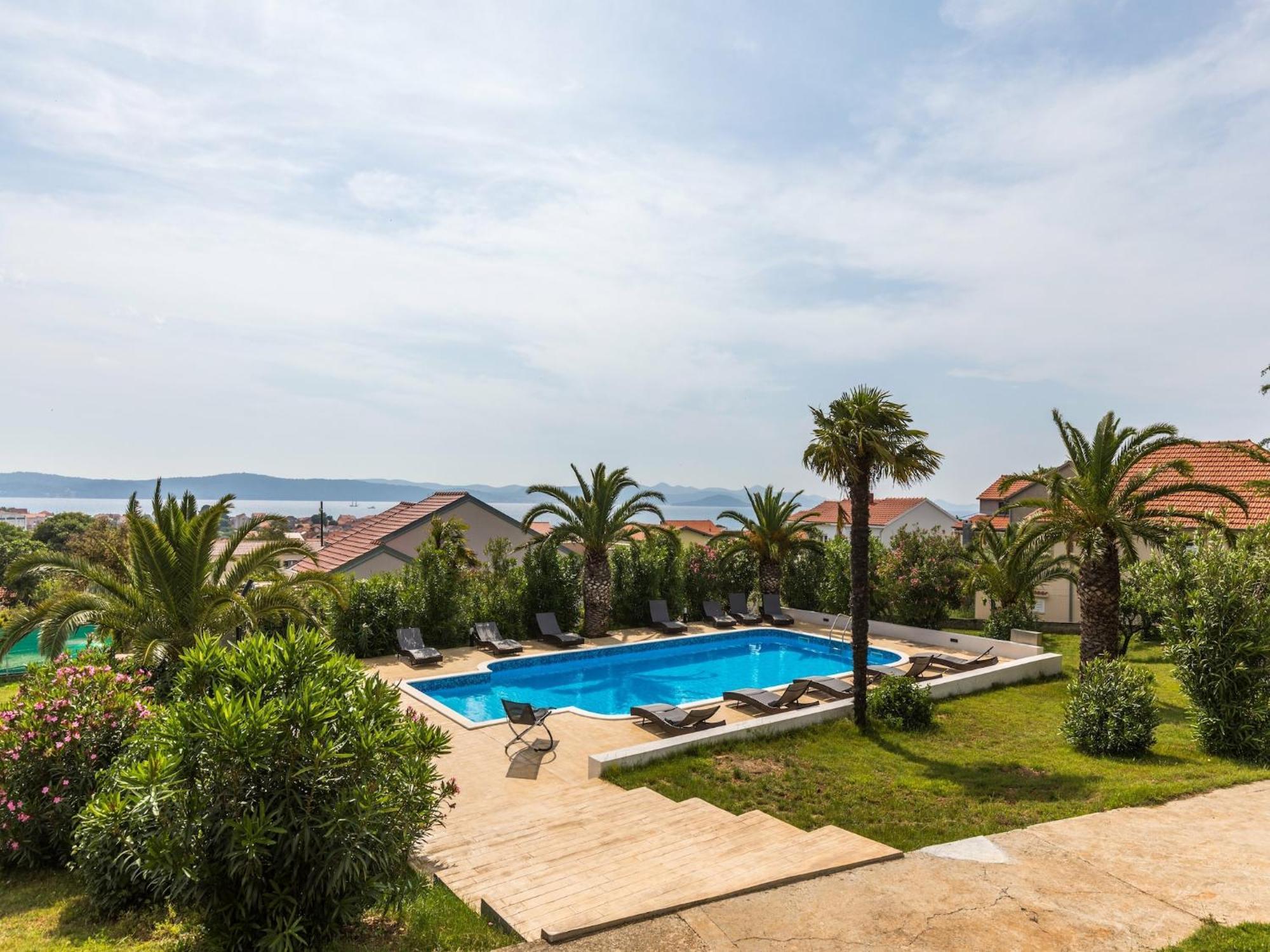 Scenic Holiday Home In Bibinje Near Sea Exteriör bild