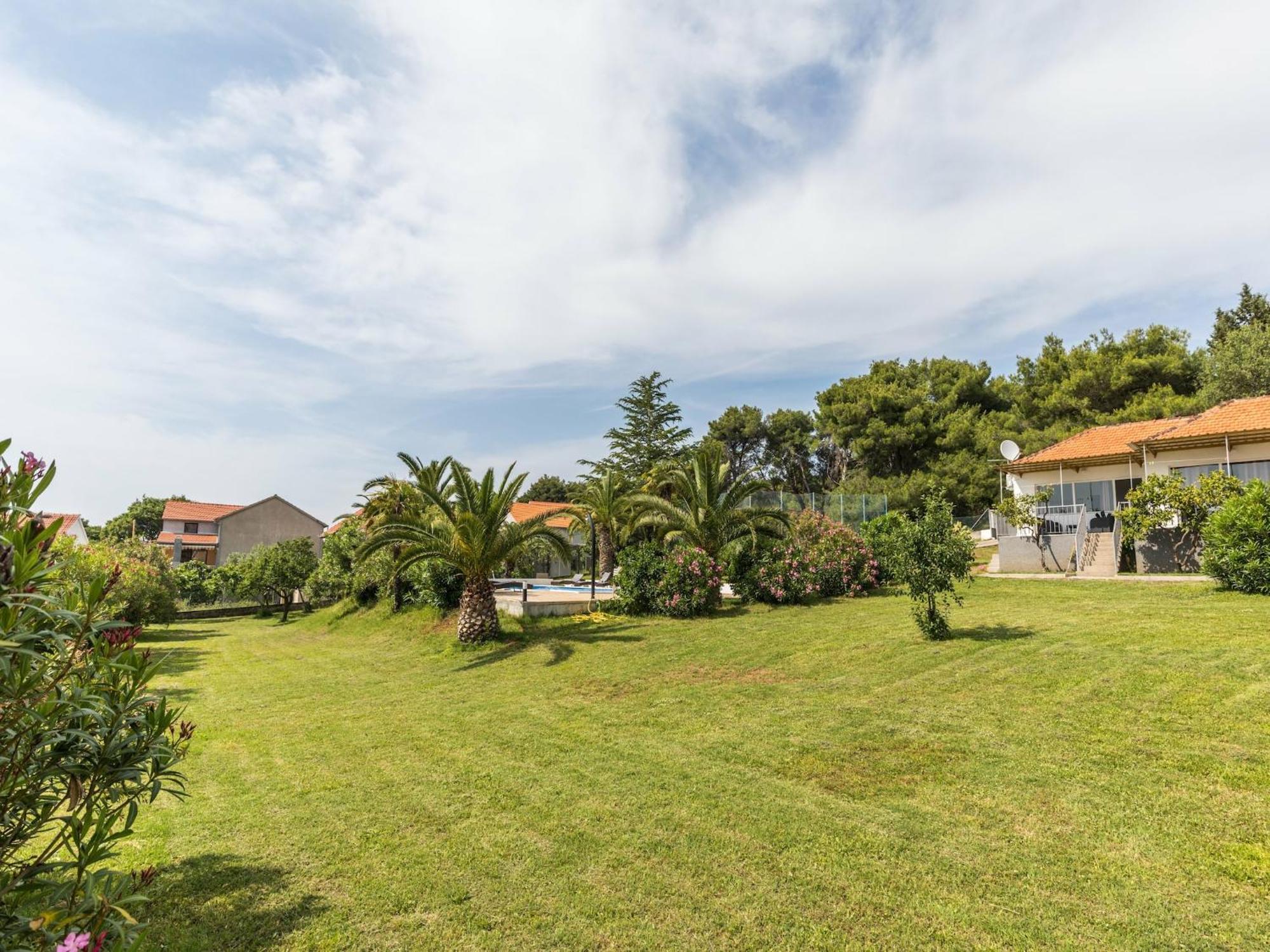 Scenic Holiday Home In Bibinje Near Sea Exteriör bild