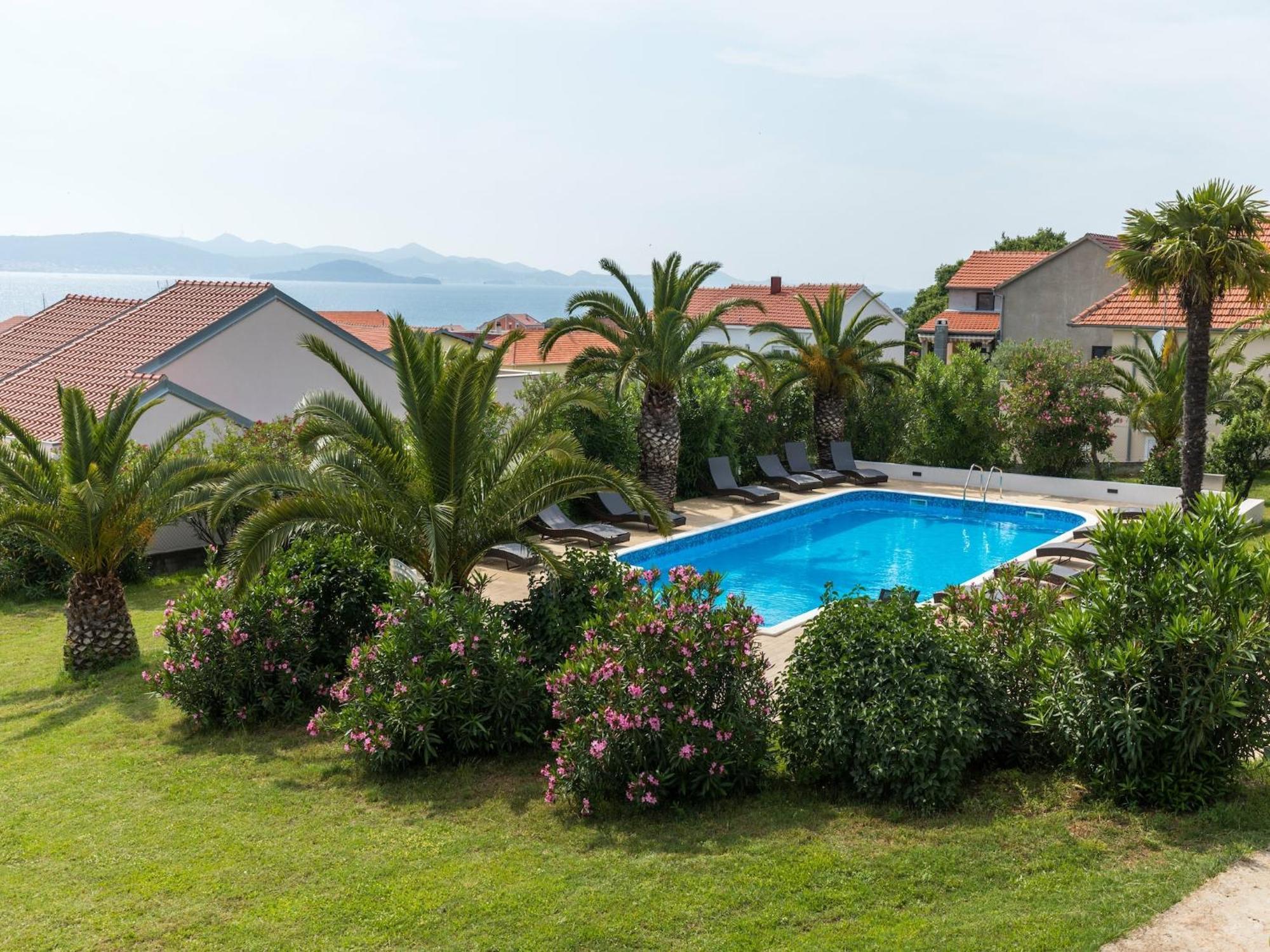 Scenic Holiday Home In Bibinje Near Sea Exteriör bild